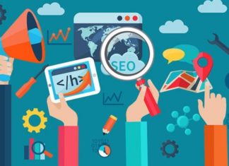 11 põhjust miks oma kodulehelt otsingumootoritele optimeerida Erinevad käed tegemas SEO-ga seotud asju.